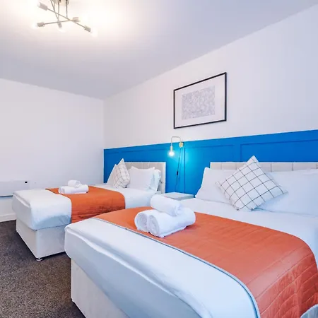 Elm , Collection Of Available Near Media , Free Parking 3*