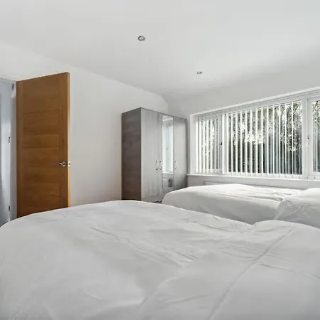 House In Heald Village * Manchester