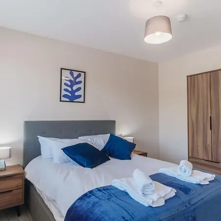 Daire Spacious & Bright 2 Bed *