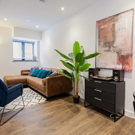 Holiday home Stylish Modern In Manchester