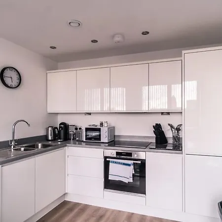 Zeni, Alexandra Rise Slick 1 Bed Манчестер