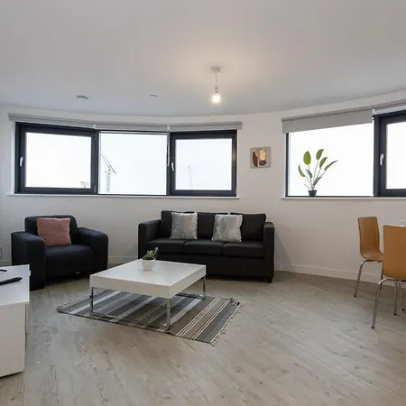 Stunning 2 Bed In Salford Amazing Views