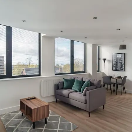 Zeni, Alexandra Rise Cool 1br Flat Manchester