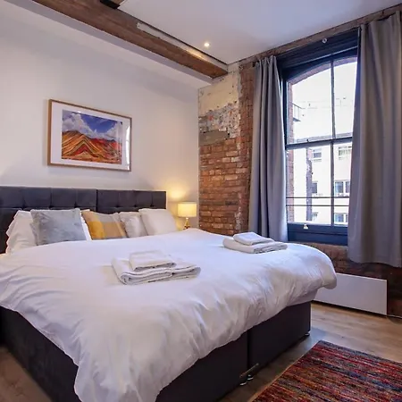 Stunning 1 Bed Flat 5min Walk To Victoria Station *