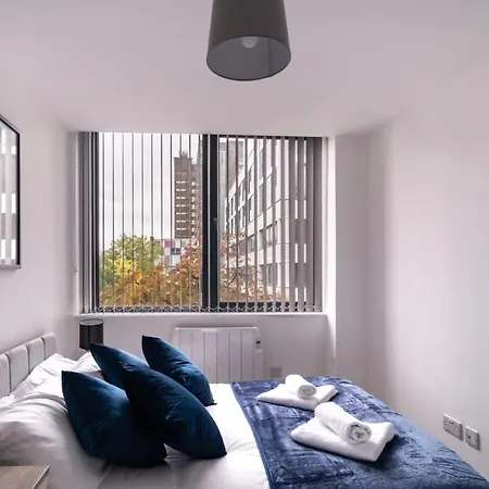 Zeni, Alexandra Rise Chic 1br Flat * Mánchester