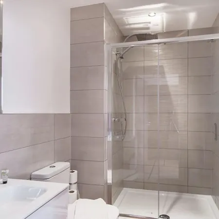 Zeni, Alexandra Rise Sleek Mánchester
