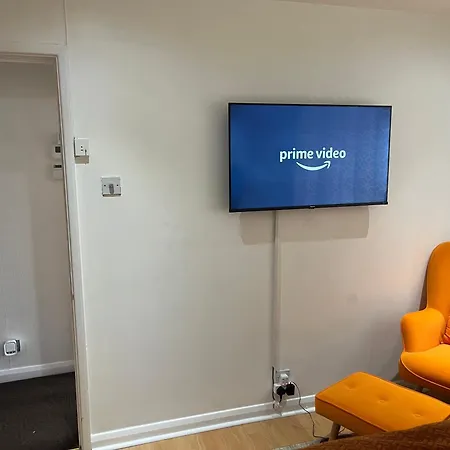 Charming 2-bedroom In * 맨체스터