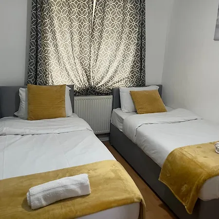 Charming 2-bedroom In شقة مانشستر