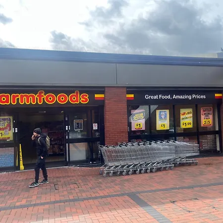 Charming 2-bedroom In Mánchester