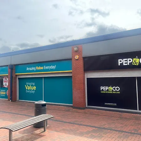 Apartamento Charming 2-bedroom In *