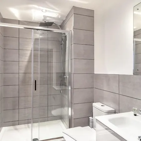 Stayzeni, Alexandra Rise 1 Bed Flat Apartment *