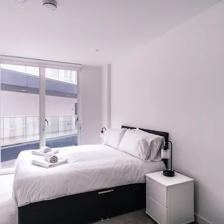 Spacious 1 Bed In Manchester