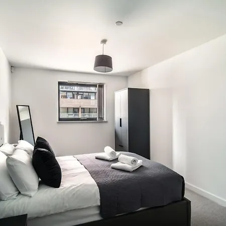 Stunning 2 Bed In Lägenhet
