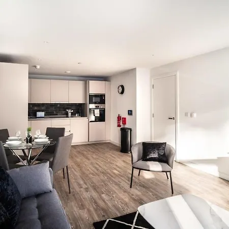 Stunning 2 Bed In