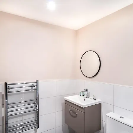 Spacious 2 Bedroom Apartment In Manchester Manchester