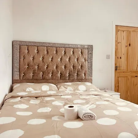 3 Double Bedroom In Greater * Manchester