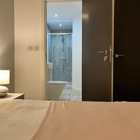Lovely 2 Bedroom In