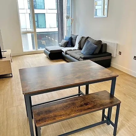 Lovely 2 Bedroom In