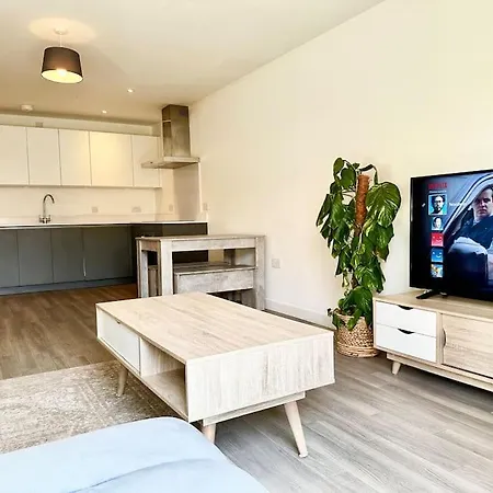 Luxury Central With Secure Parking