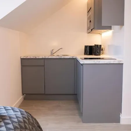 One Bedroom Studio: Old Trafford * Manchester