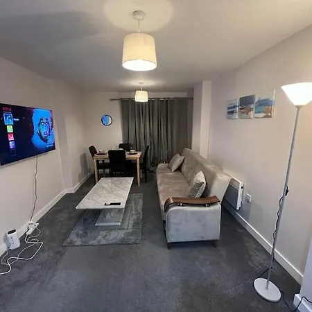 Ao Arena Flat Manchester, With Parking *