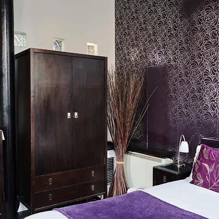 Lushpads 4* Manchester