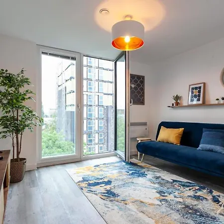 Apartment Stunning 2 Bed Flat 5min To Old Trafford Stadium Manchester