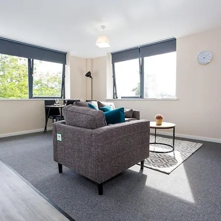 Apartment Contemporary 2 Bedroom *