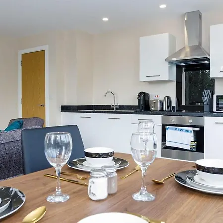 Contemporary 2 Bedroom 아파트