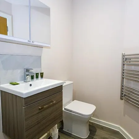 Fantastic 1 Bedroom Apartment Manchester