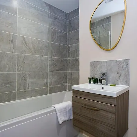 Stylish And Bright 2 Bedroom * מנצ'סטר