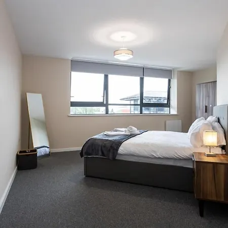 Lovely 2 Bedroom Modern Lejlighed *