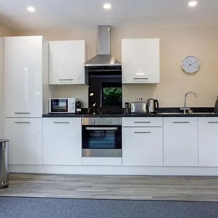 דירה Modern 2 Bedroom *