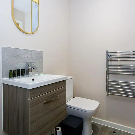 Fantastic Modern 2 Bedroom Apartment, * Manchester