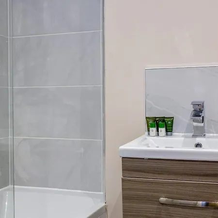 Apartmán Stylish And Modern 1 Bedroom *