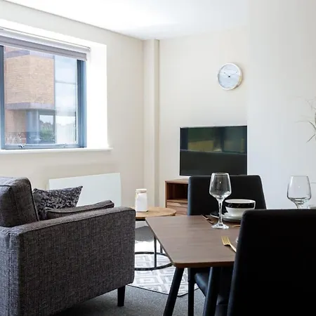 Stylish And Modern 1 Bedroom