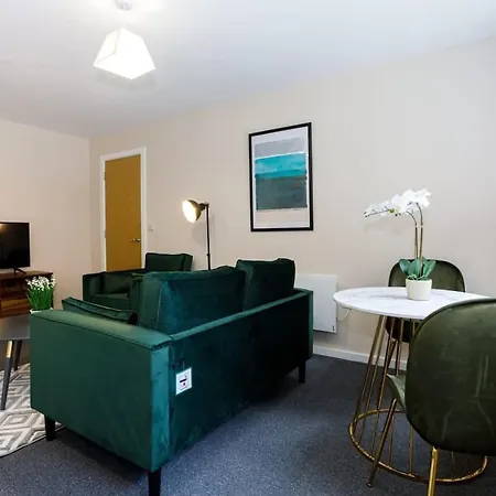 Modern 1 Bedroom Apartment, Apartment *