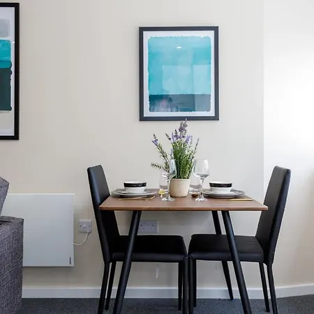 Modern And Stylish 1 Bed Manchester