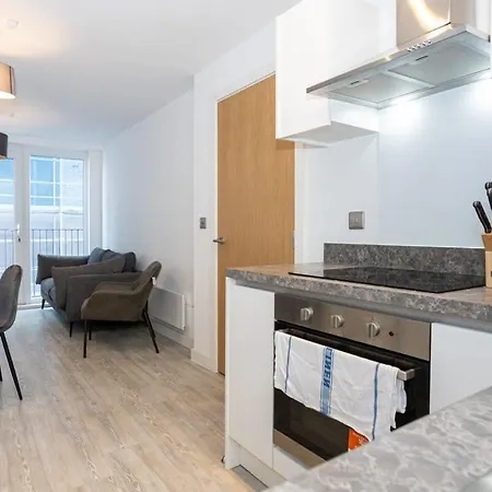 Smart 1 Bedroom In Salford Manchester