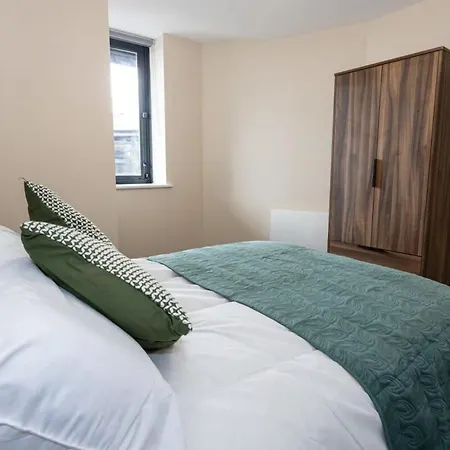 Apartment Contemporary 2 Bed Salford