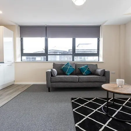 Contemporary 2 Bed Salford