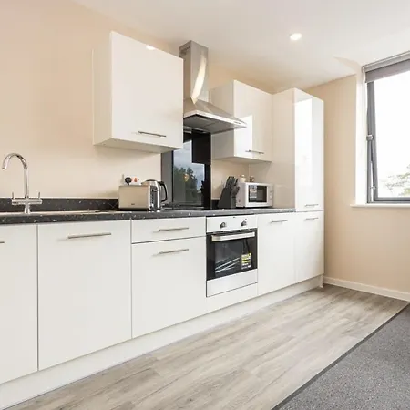 Modern & Bright 1 Bedroom Salford
