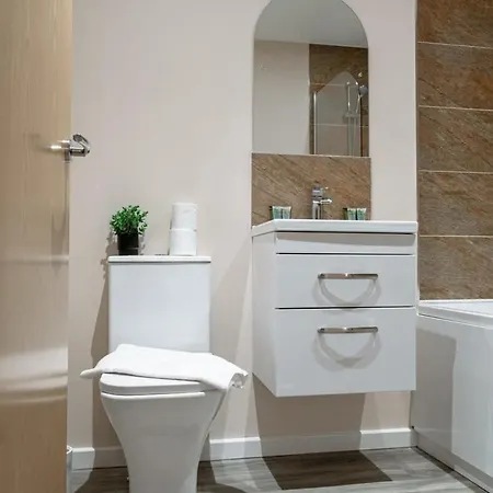 Modern 1 Bedroom In Appartamento *