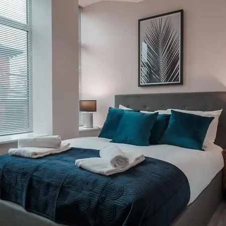 Contemporary 2 Bed - Sleeps 4 شقة مانشستر