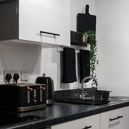 Lovely 2 Bed In - Sleeps 4