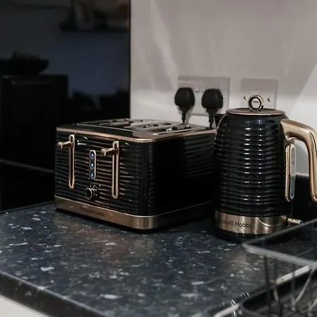 Lovely 2 Bed In - Sleeps 4 Apartman Manchester