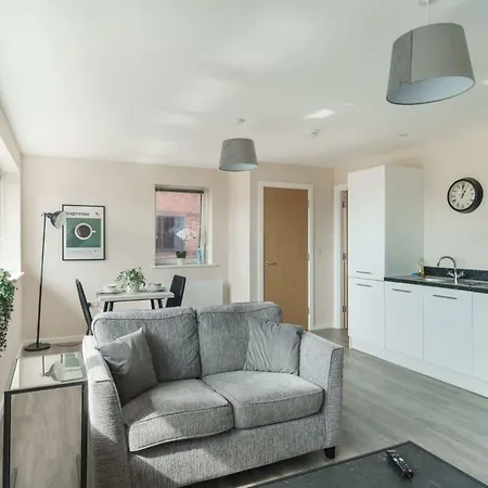 Amazing 1 Bed In - Sleeps 2 Apartment Manchester