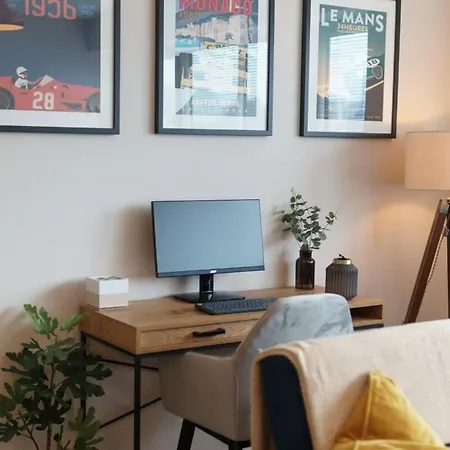 Fantastic 1 Bed - Sleeps 3 * Manchester