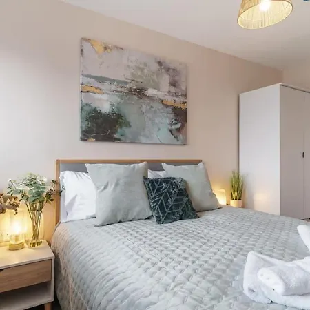 Fantastic 1 Bed - Sleeps 3 مانشستر