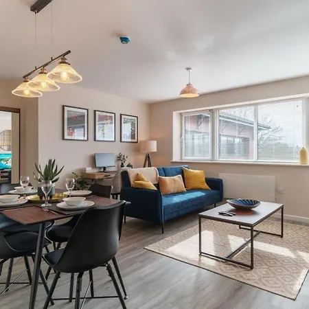 Apartment Fantastic 1 Bed - Sleeps 3 *
